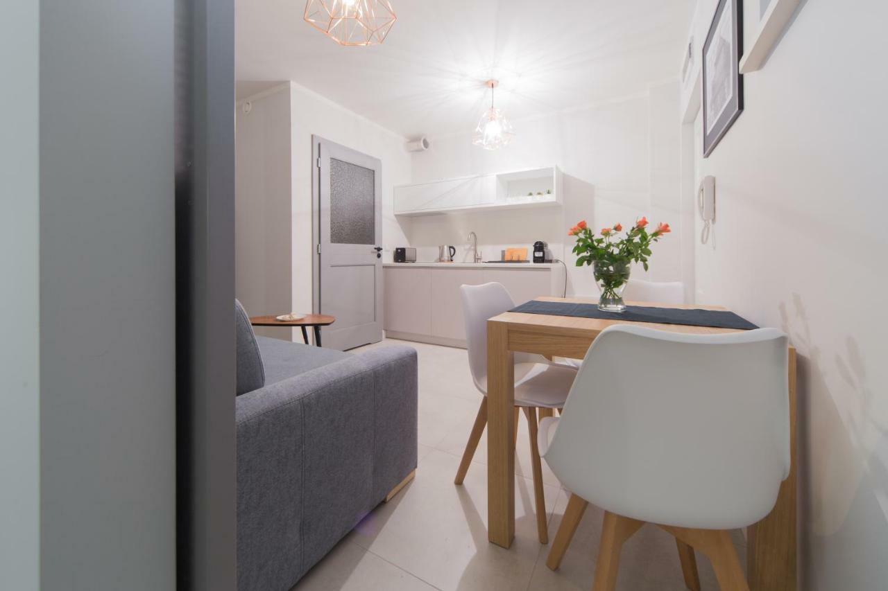 M6 Main Square Stylish One Bedroom Krakow Ngoại thất bức ảnh