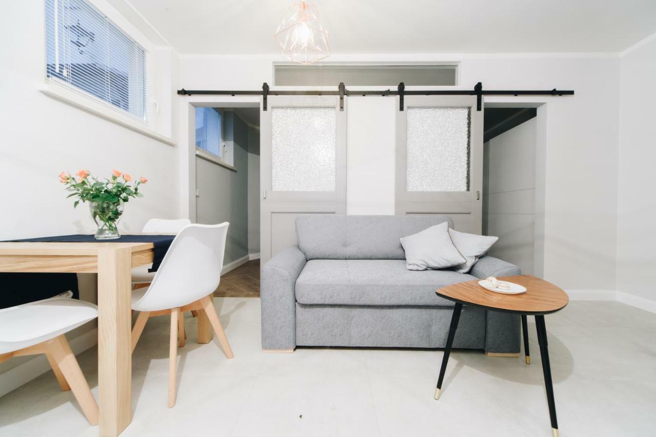 M6 Main Square Stylish One Bedroom Krakow Ngoại thất bức ảnh